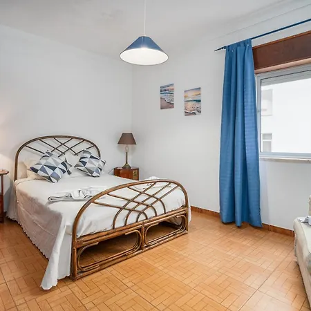 Escadinhas Apartman *