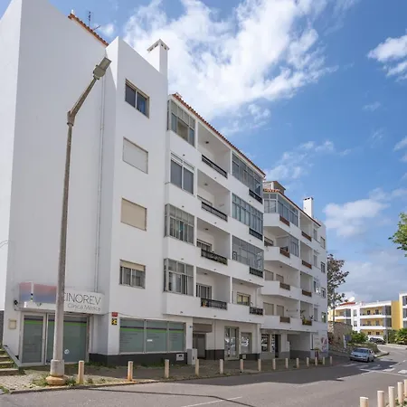 Escadinhas Apartman *